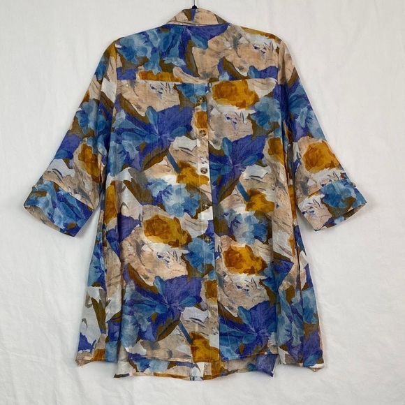 NEW Papa Watercolour Button Up Top with Pockets 3/4 Sleeve - Picture 2 of 12